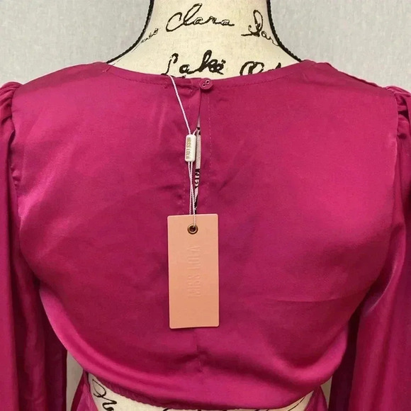 Miss Lola Mini Dress NWT SIZE SMALL 🙌🏻✨⏰💭🤝⌛️ - Picture 14 of 16